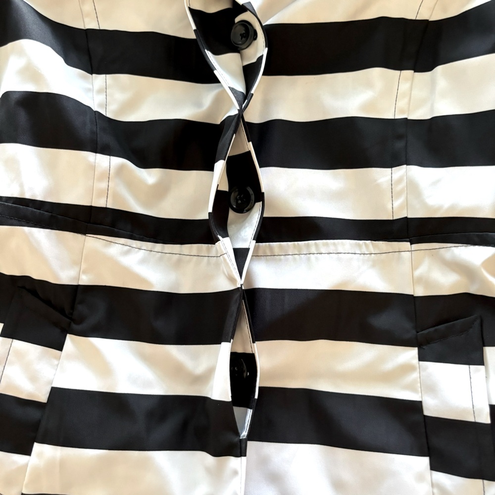 CYNTHIA ROWLEY Black & White Striped Short Trench Coat--EUC--S - Picture 11 of 16
